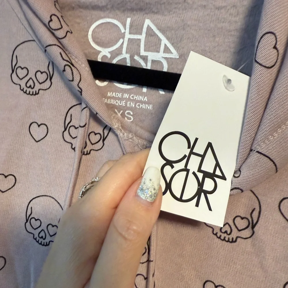 Chaser Pink Skull and Heart Hoodie NWT Size  XS - Picture 3 of 5